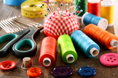 لوازم الخياطة  