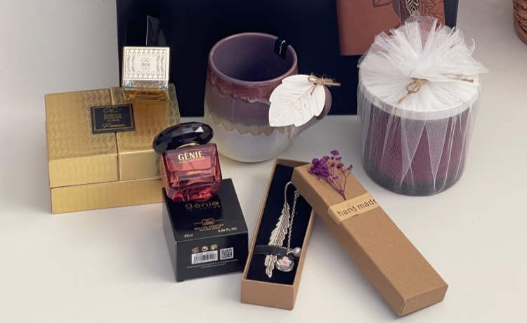 هدايا و عطور   